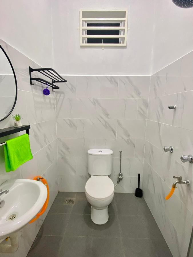 De Jara Guesthouse Dungun For Malay Kültér fotó